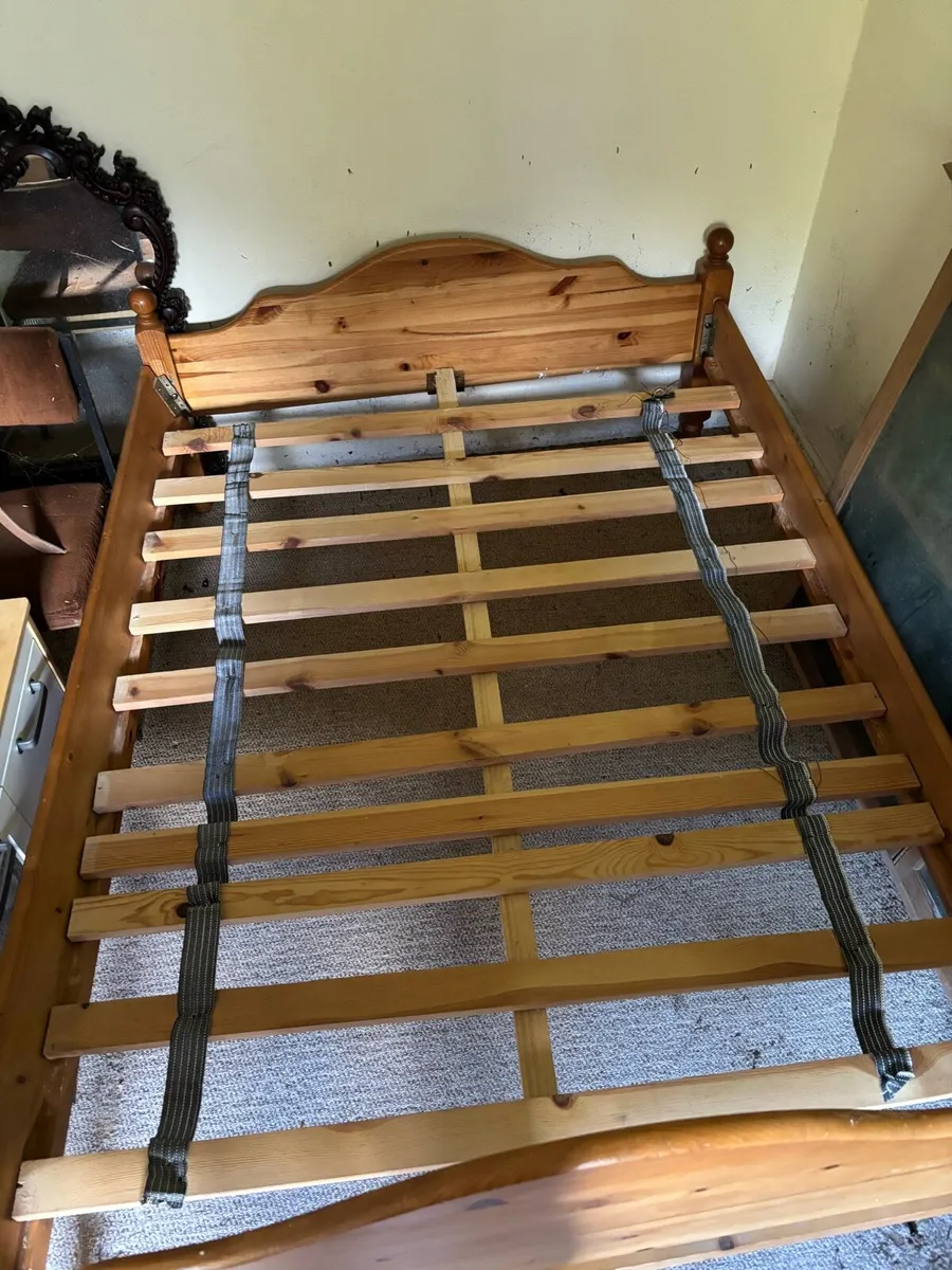 Double wooden bed base - Image 3