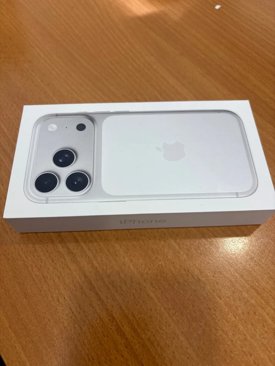 iPhone 17 Pro - Image 2