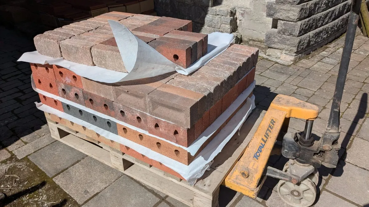 Concrete bricks - Image 2