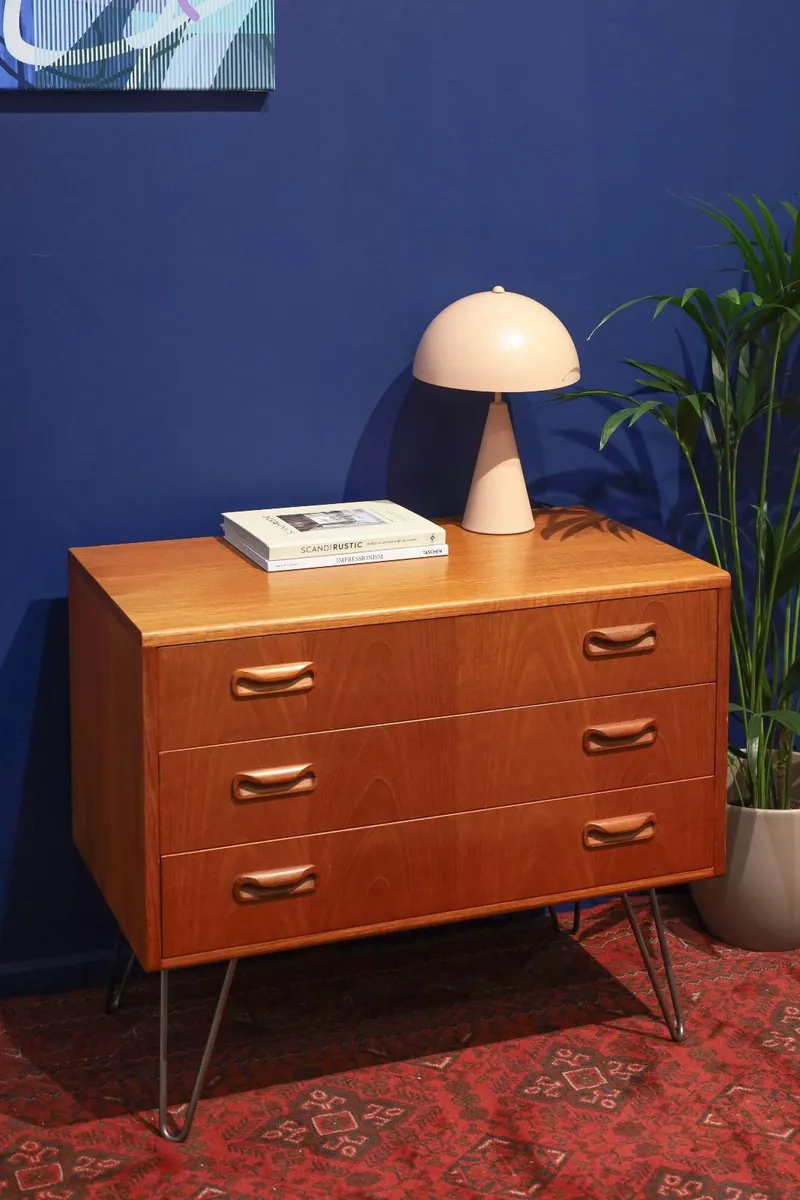 G plan fresco 3 Drawer Sideboard Unit - Image 1