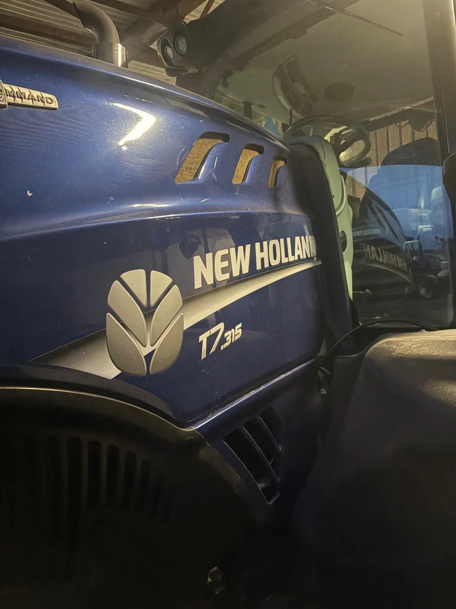 2016 New Holland T7.315 ***Front PTO*** - Image 3