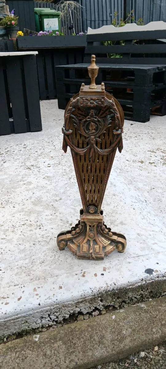 Antique fire guard - Image 3
