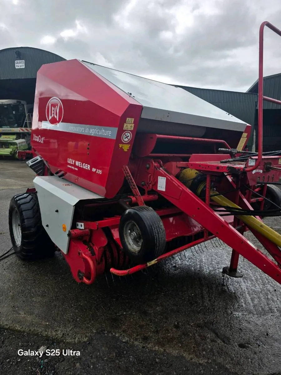 Clearance Auction of Farm Machinery - Image 1