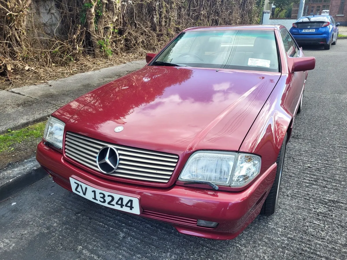 Mercedes SL 300 - Image 1