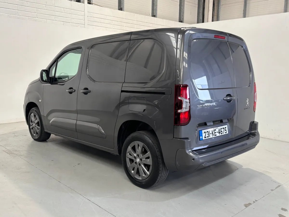 Peugeot Partner Asphalt Premium + - Image 3