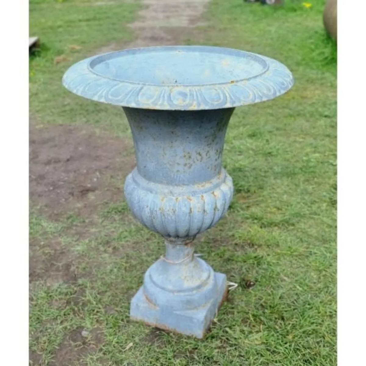 Cast Iron Urn KAS1248 - Image 1