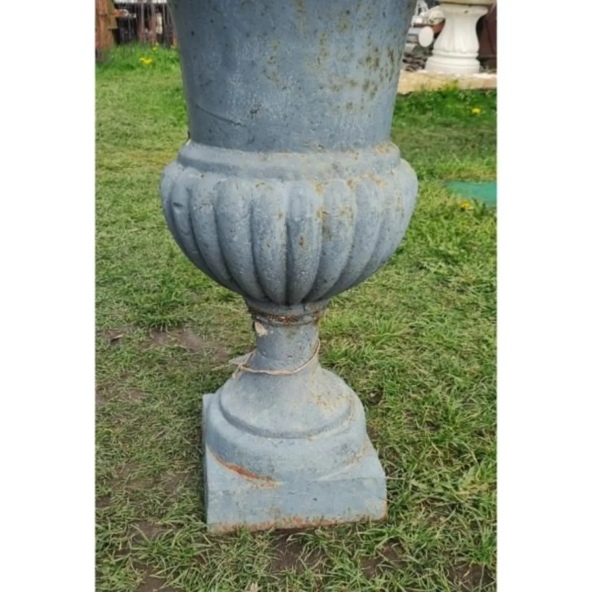 Cast Iron Urn KAS1248 - Image 3