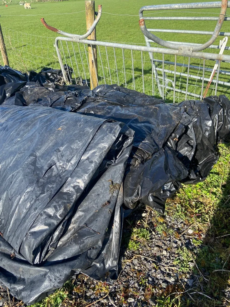 Tyres, pit covers free - Image 4