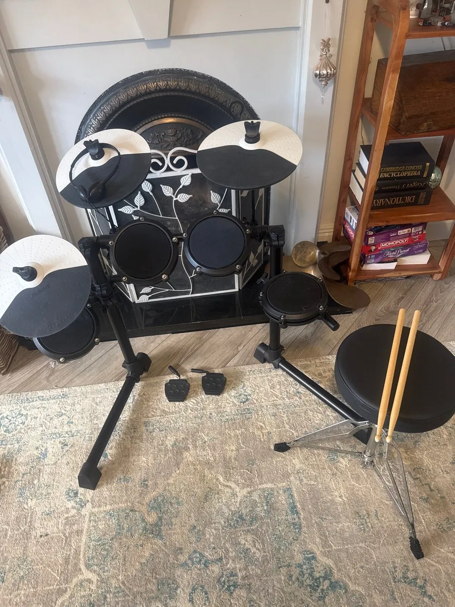 Alesis electric drum kit - Image 1