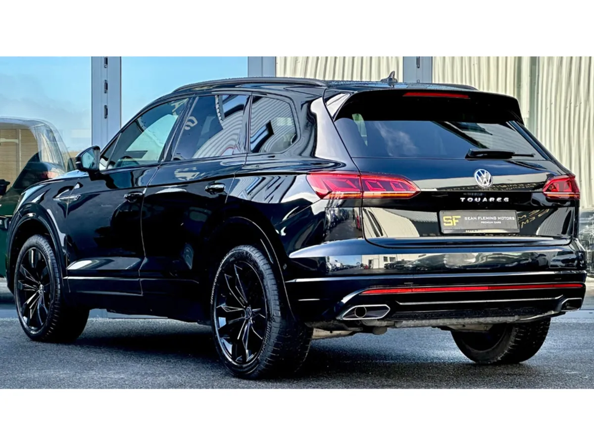 Volkswagen Touareg ++PLUS VAT++ 3.0 V6 BLACK EDITI - Image 3