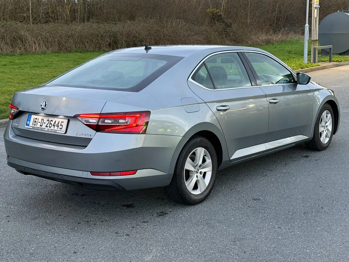 Skoda super 1.6 TDI Automatic - Image 4