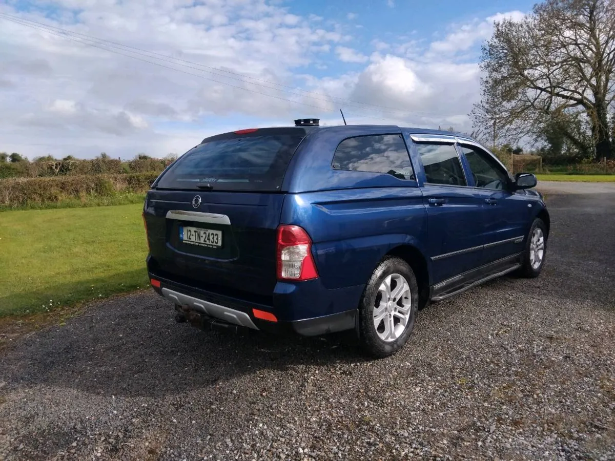 Ssangyong korando sports 4x4 crewcab pick up - Image 2