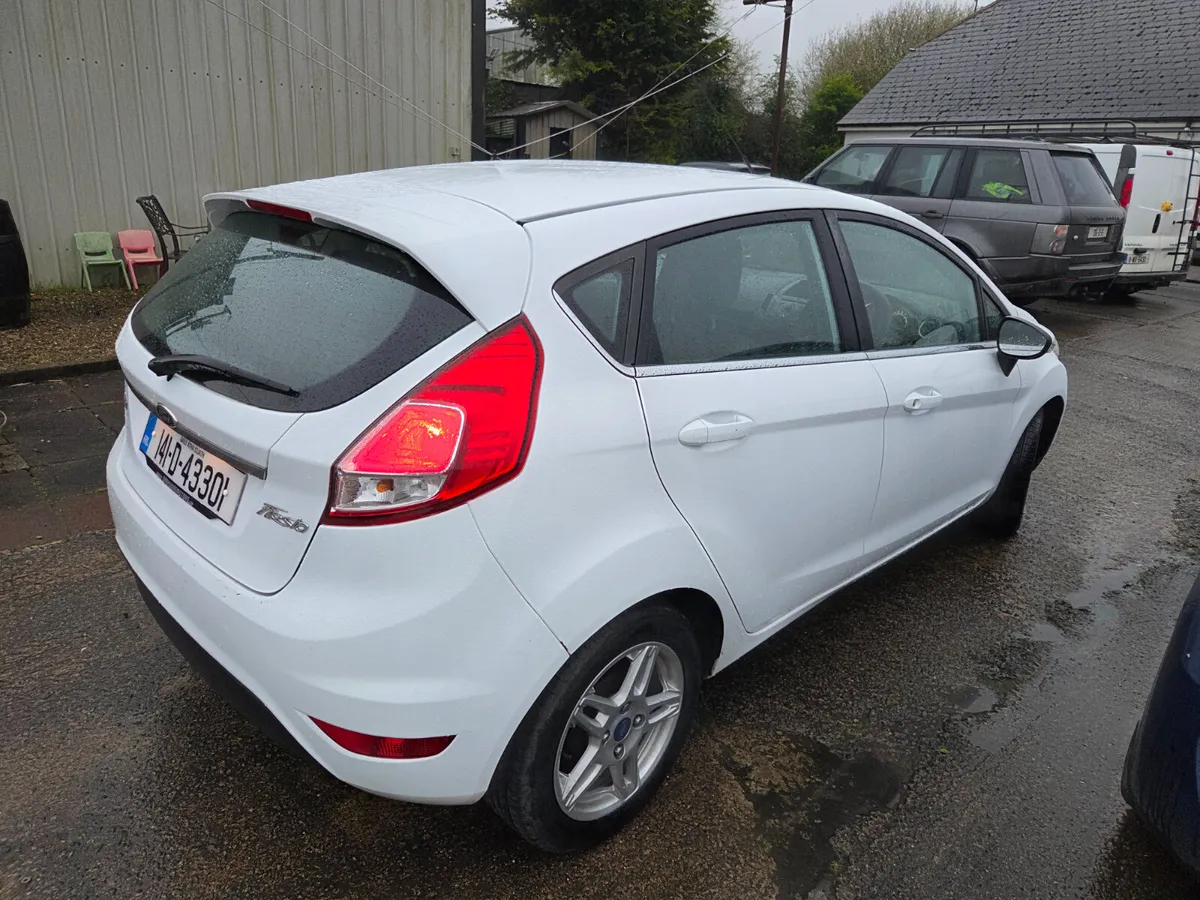 Ford fiesta - Image 4
