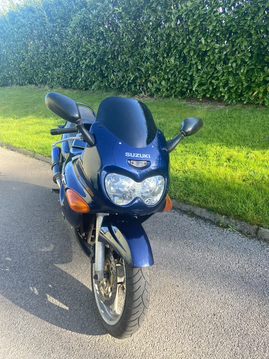 Suzuki GSX 750 - Image 2