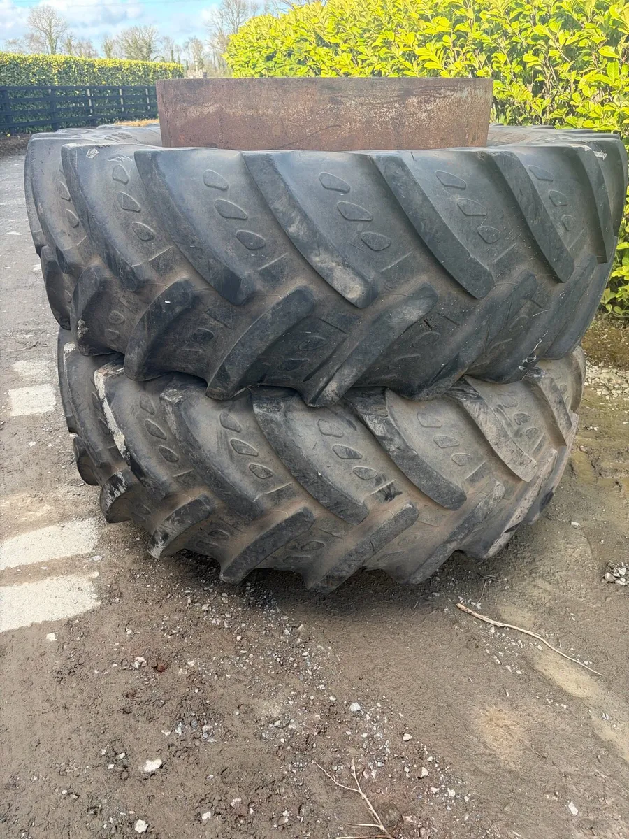 Stocks duals 520/70r38 - Image 2