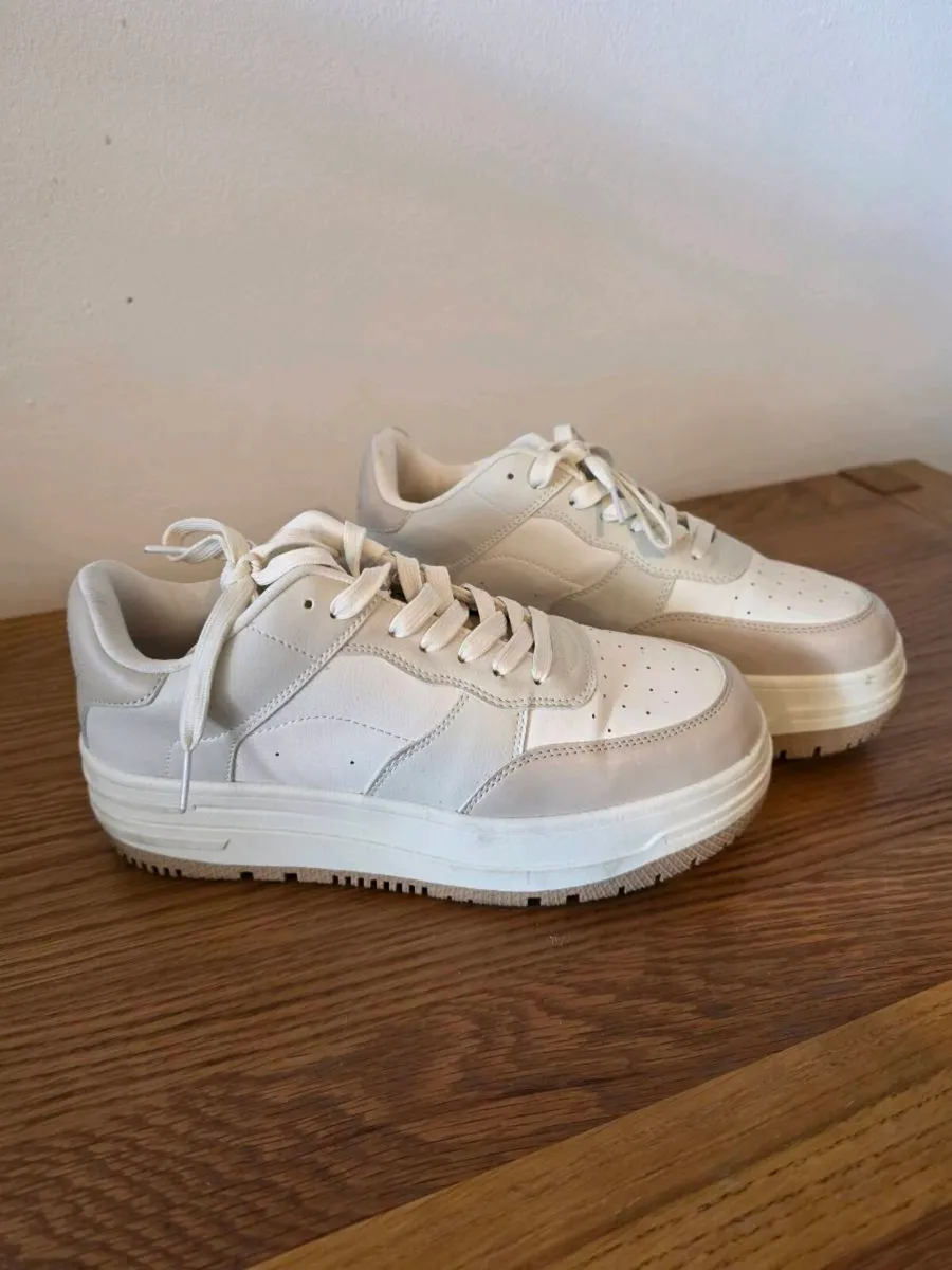 Bershka trainers - Image 4