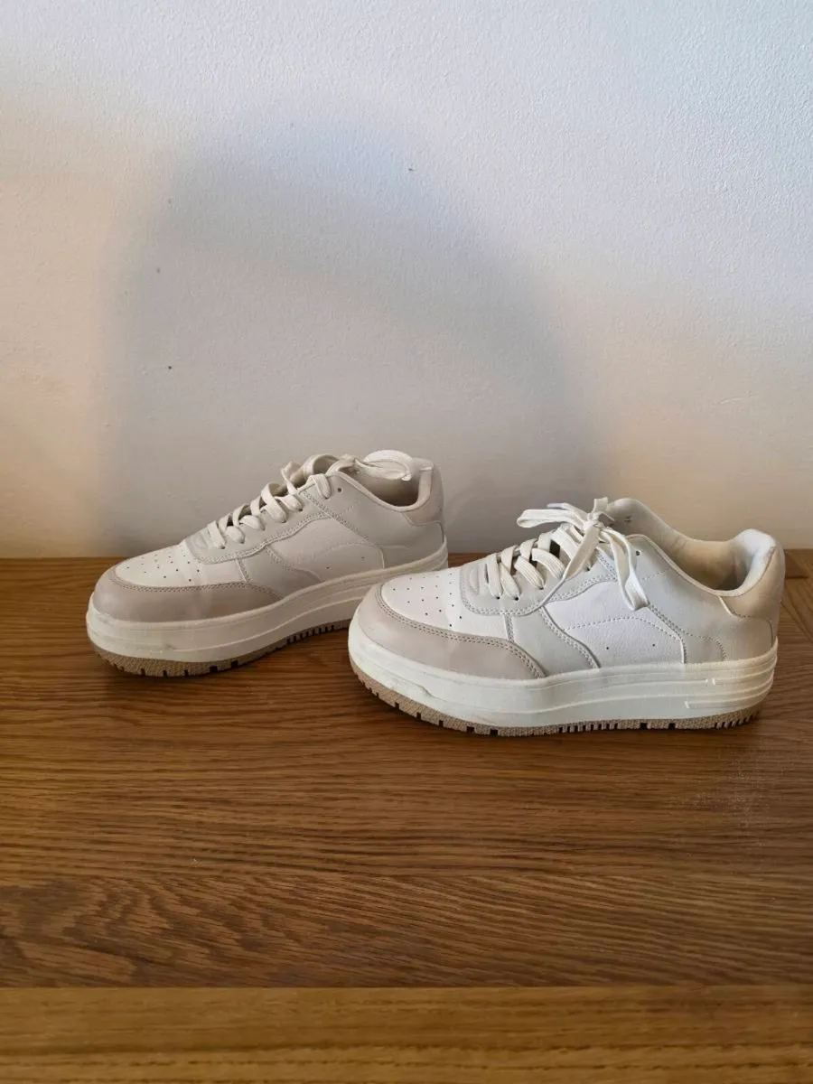 Bershka trainers - Image 3