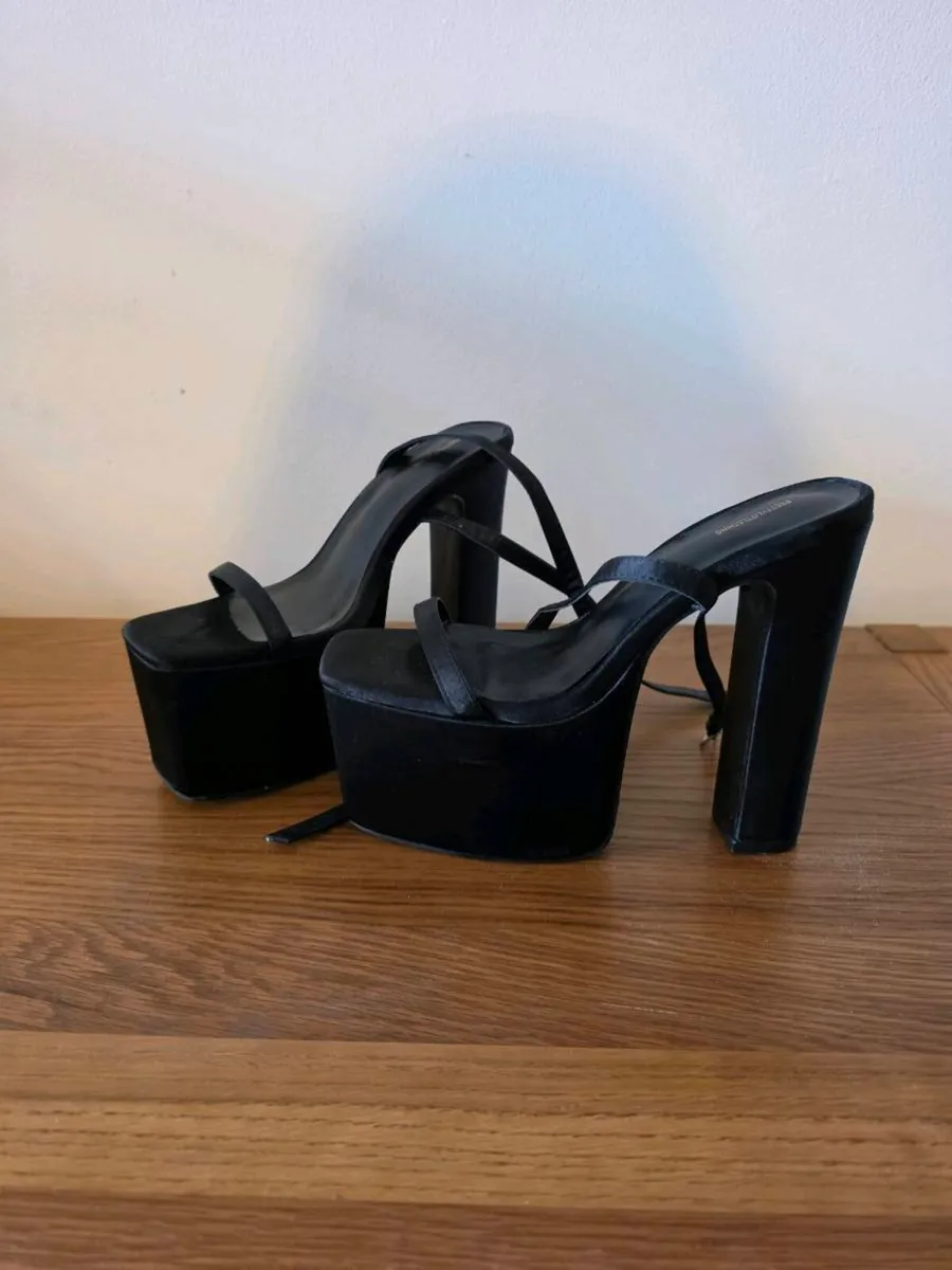 Thick heels - Image 1