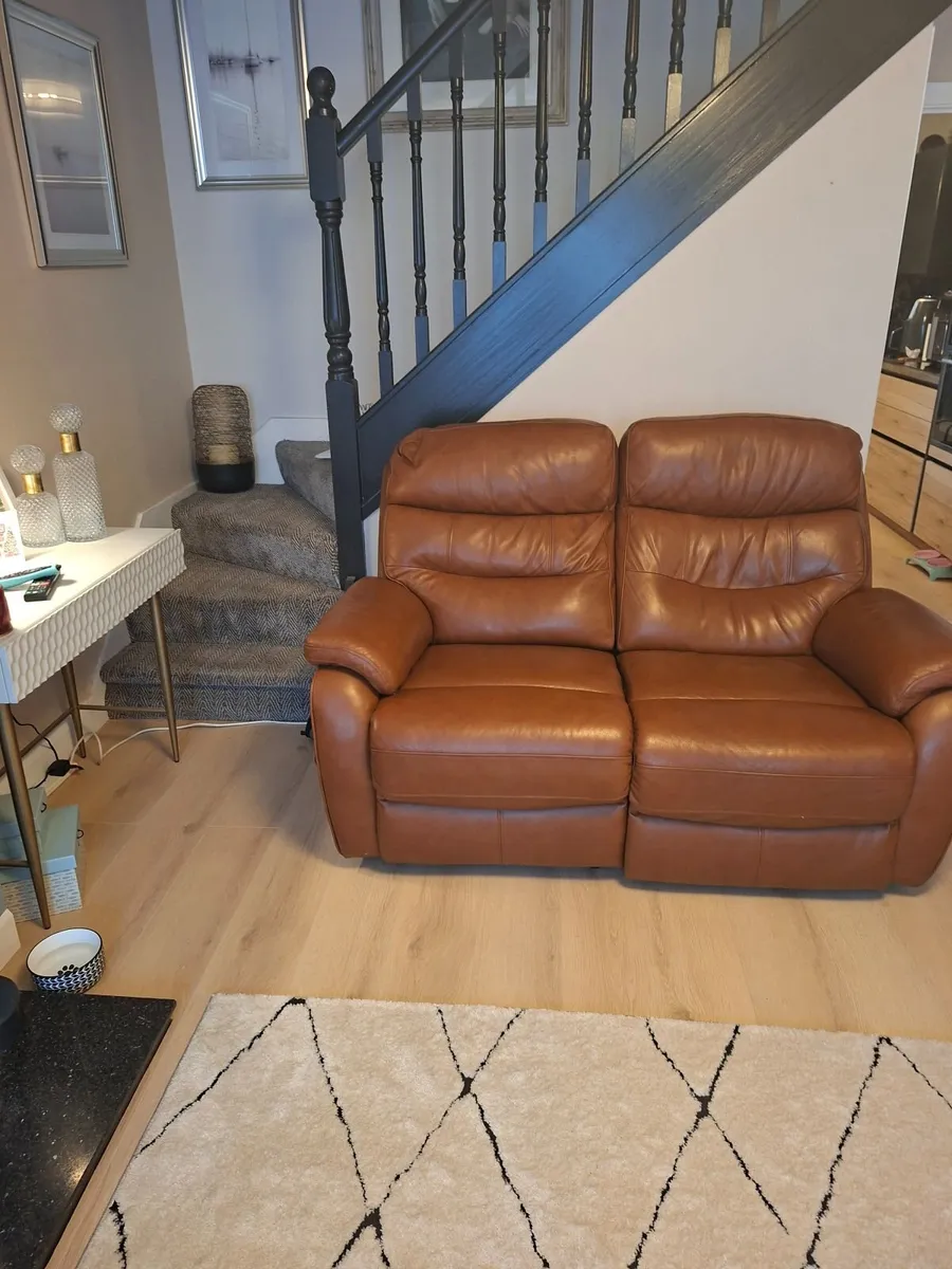 2 seater tan electric recliner Leather Sofa - Image 1