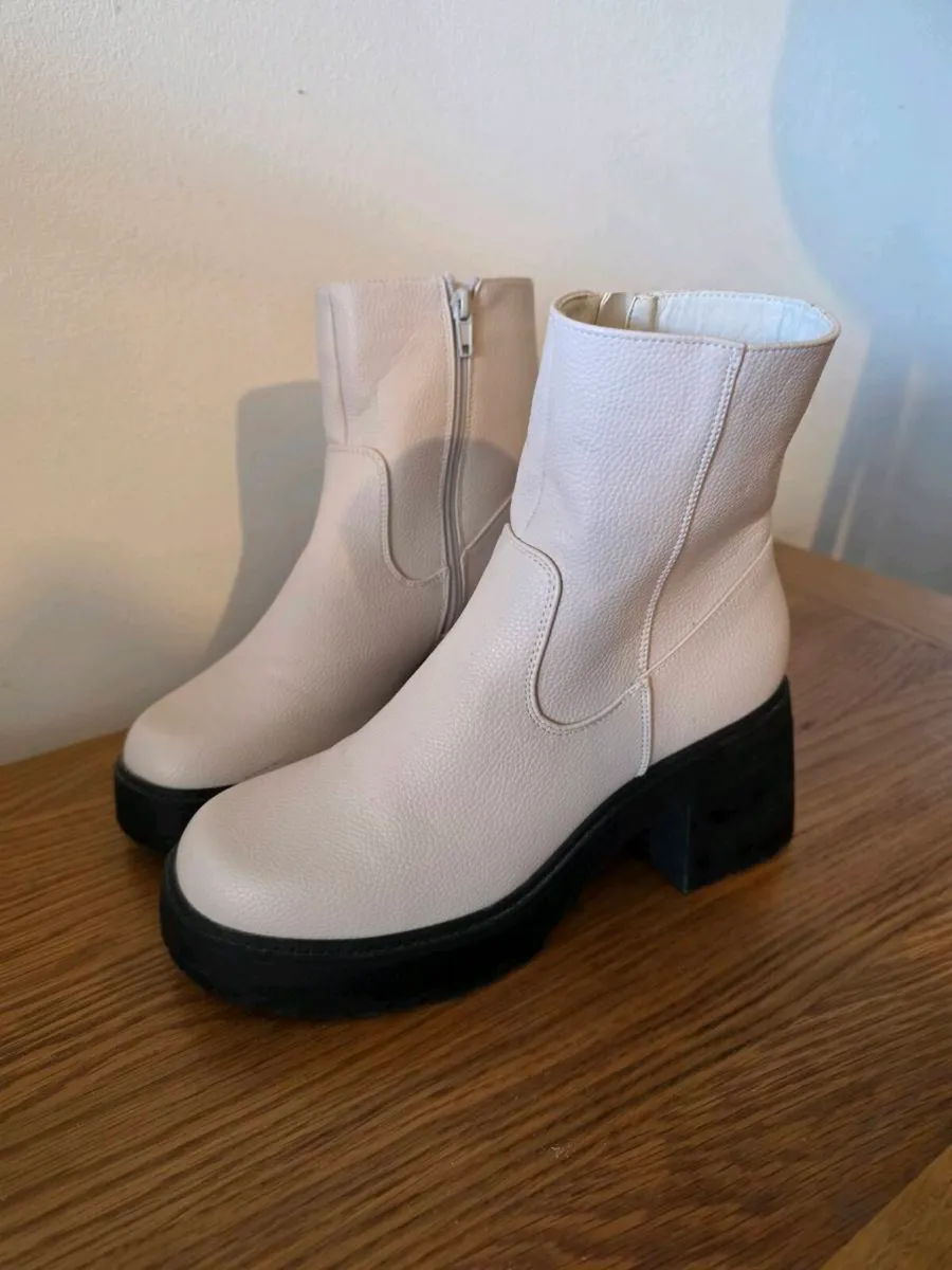 New look boots - Image 2
