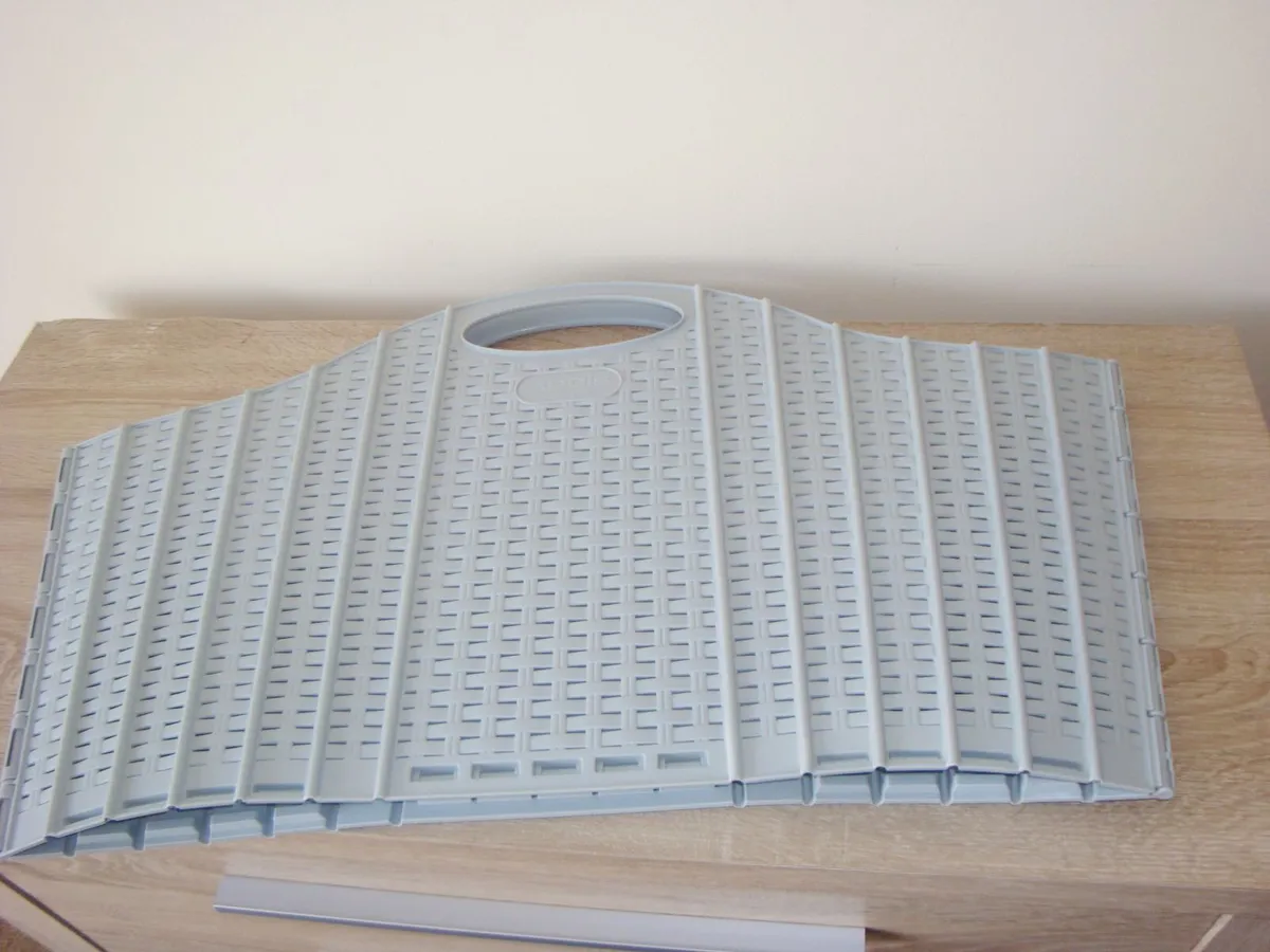 Fold flat laundry basket 38l - Image 4