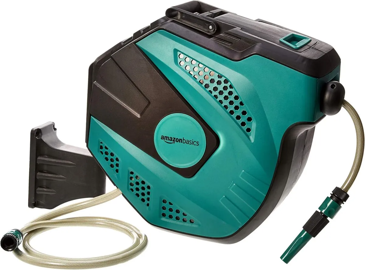 Auto-Rewindable Hozelock Wall-Mounted Hose Reel - Image 1