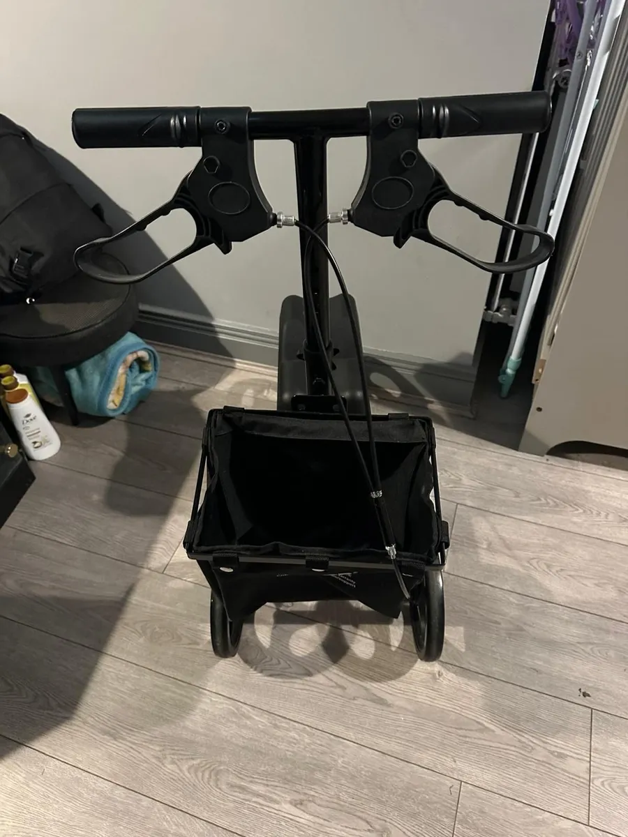 VEVOR Folding Knee Scooter, Carbon Steel Steerable - Image 1