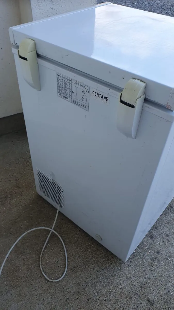 Chest Freezer 97L - Image 2