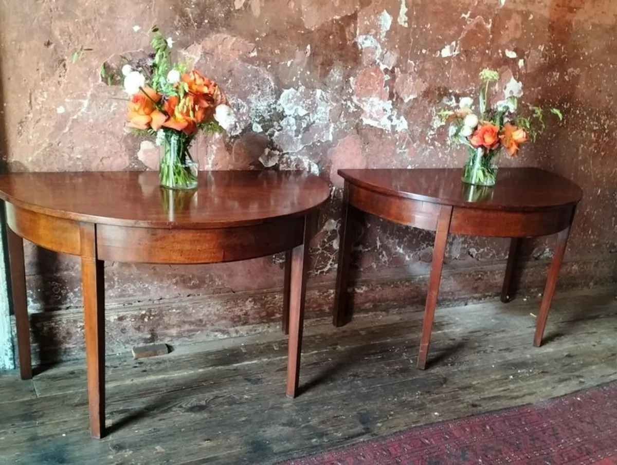 A pair of George 111 mahogany Console Tables - Image 3