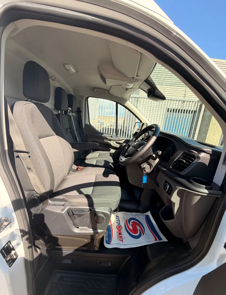 2023 Ford Custom HIGH ROOF 72,000km LWB - Image 4
