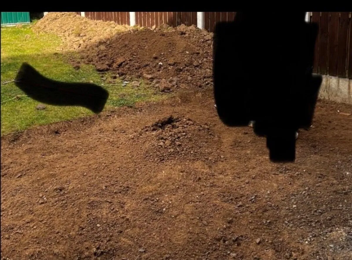 FREE TOP SOIL - Image 1