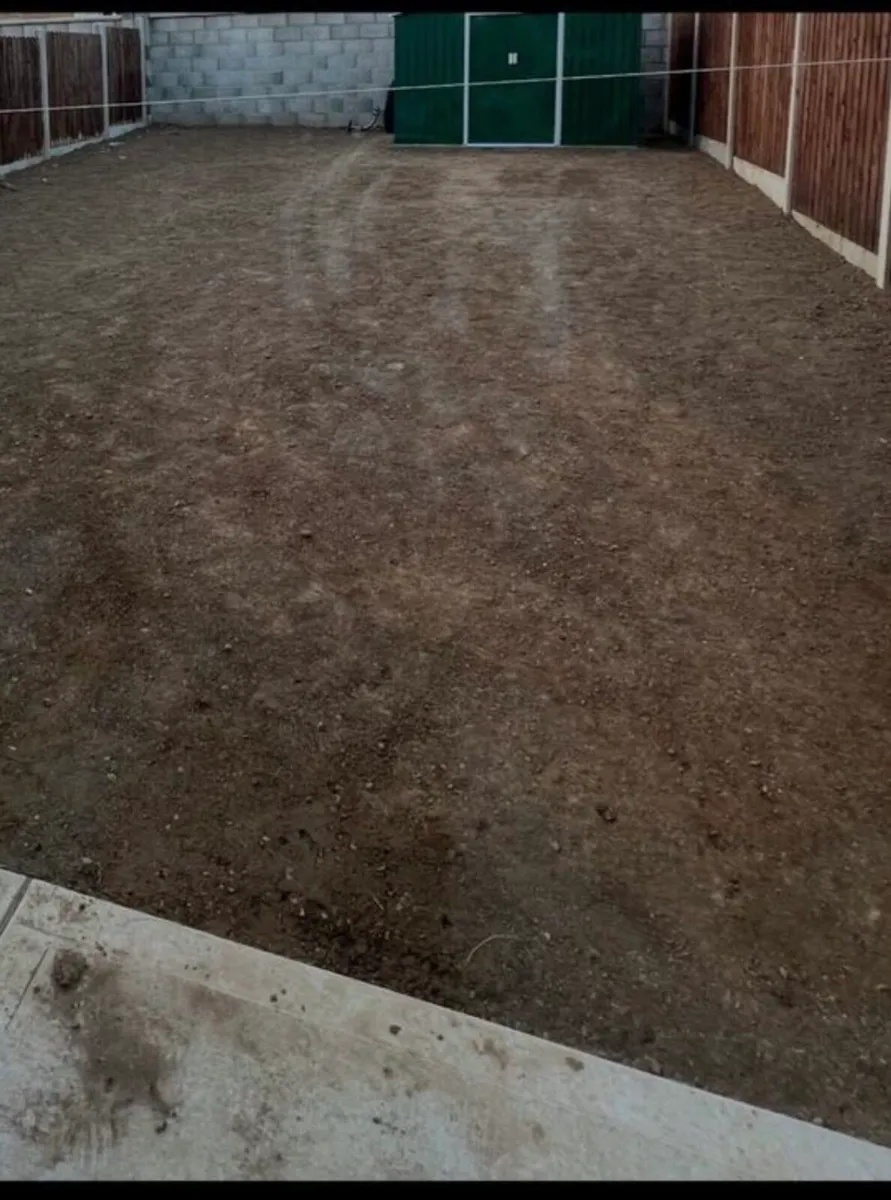 FREE TOP SOIL - Image 2