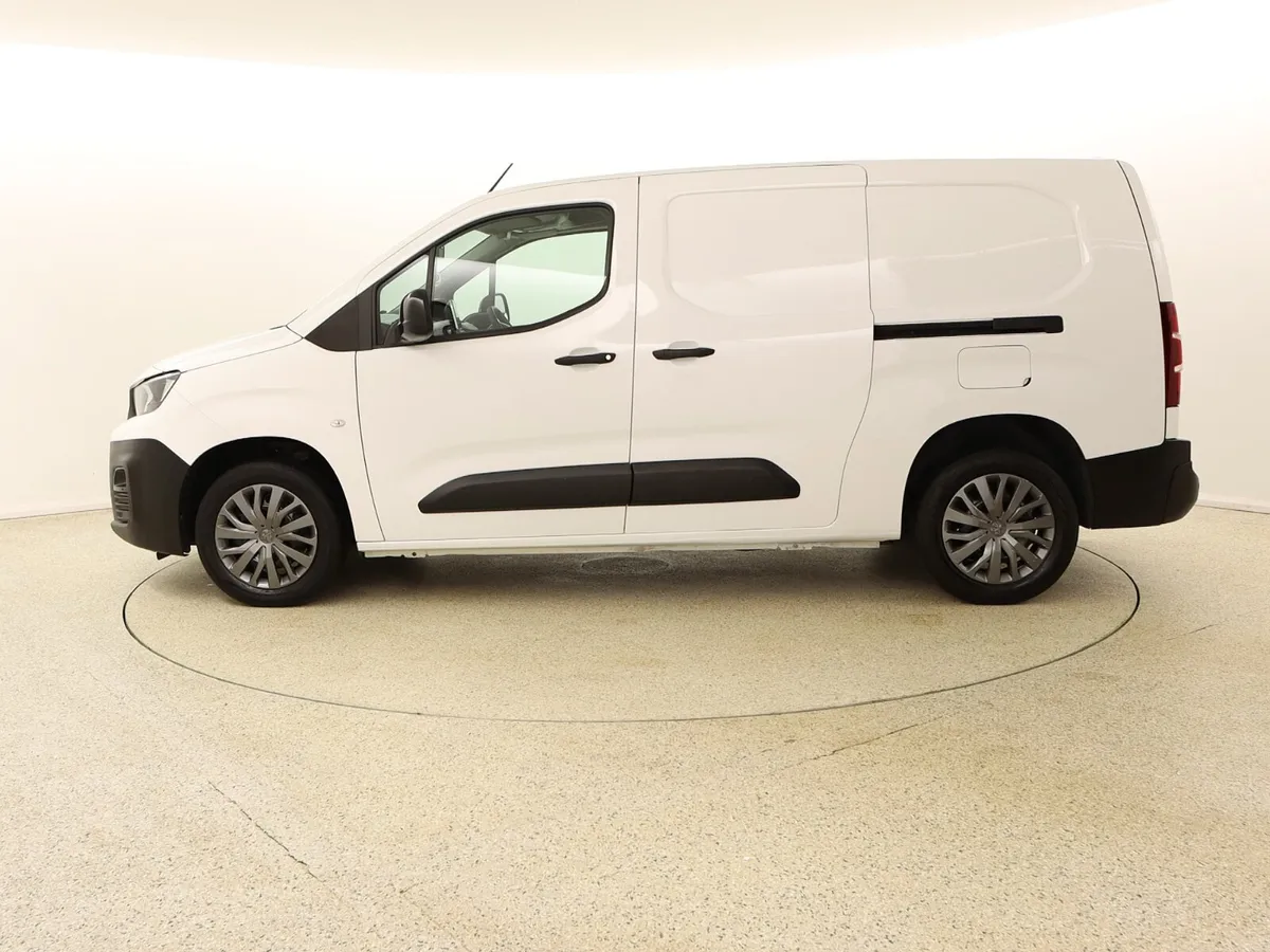 2022 Peugeot Partner 1.5 HDI Professional XL LWB - Image 4