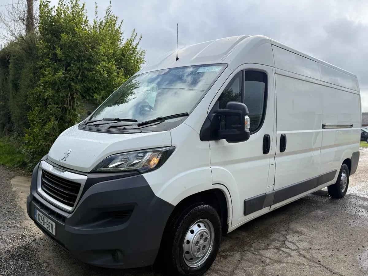 2017 (172)Peugeot boxer Lwb - Image 2