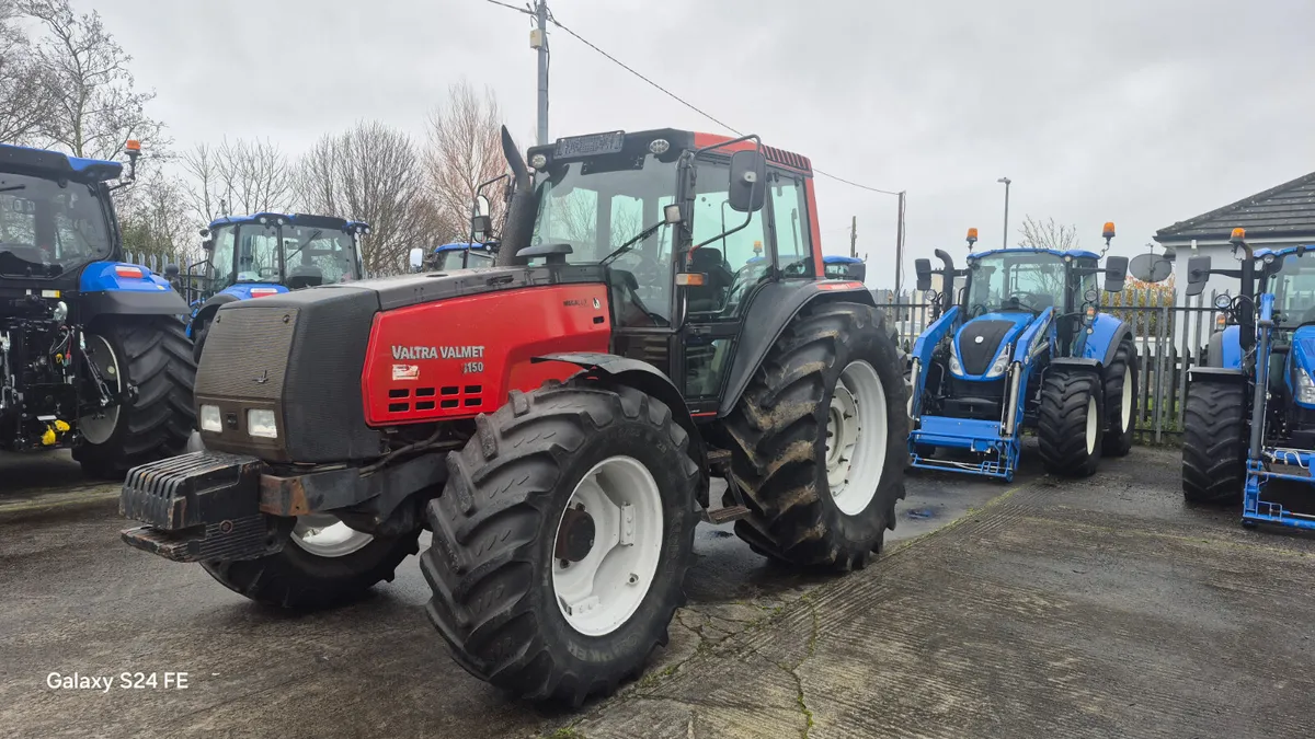 Valtra 8150 - Image 1