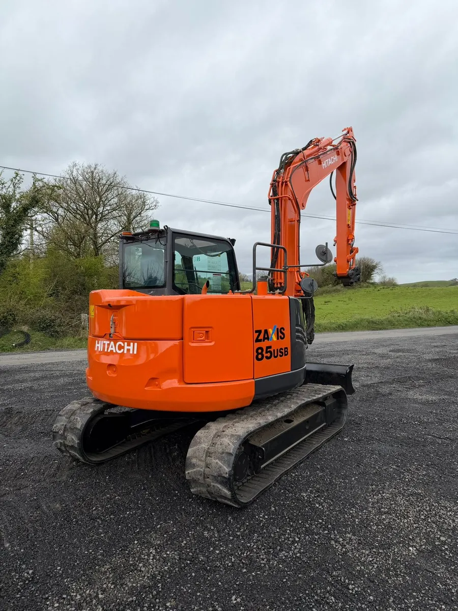 Hitachi zaxis 85 - Image 1