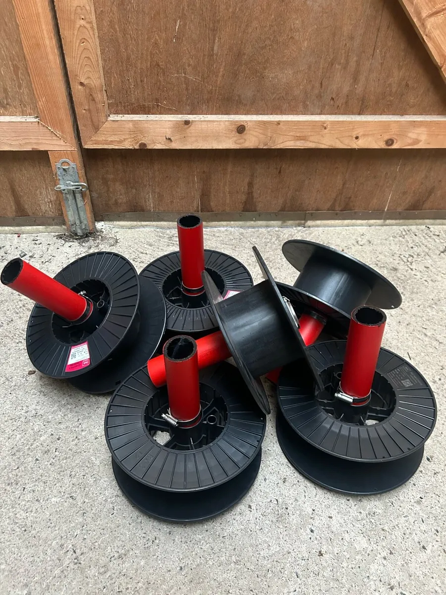 Wire roll up spools - Image 1