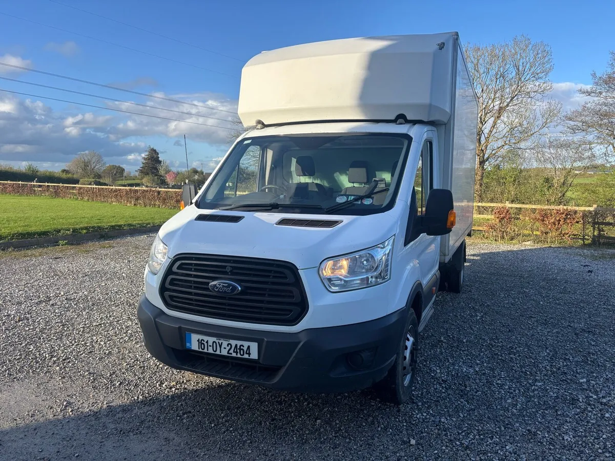 Ford Transit Luton - Image 3
