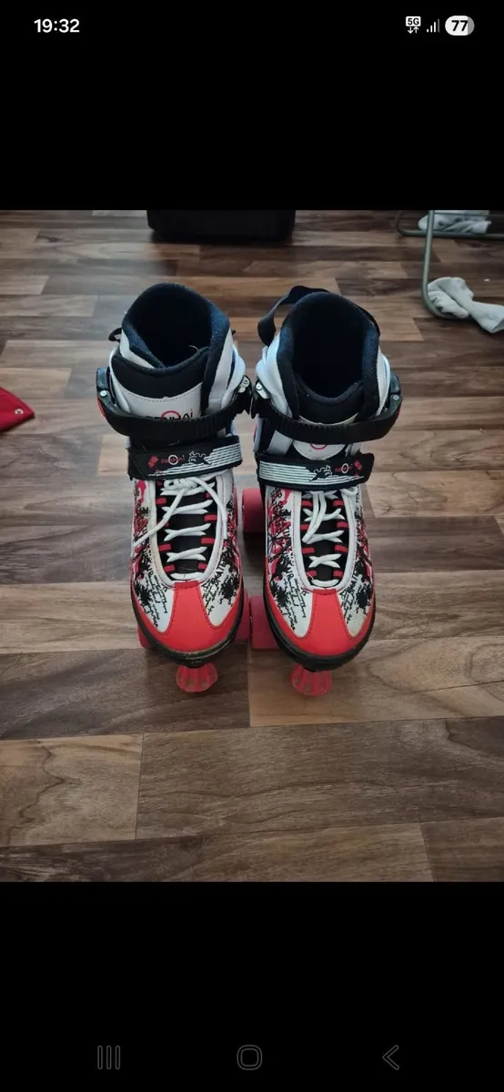 Rollerskates - Image 1