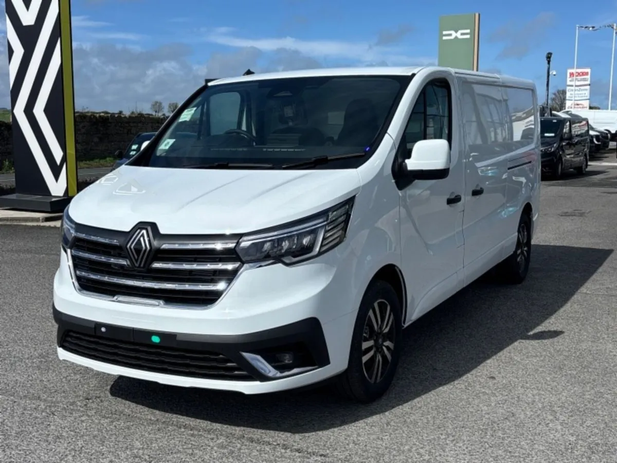 Renault Trafic 170 AUTO ex vat price displayed - Image 3