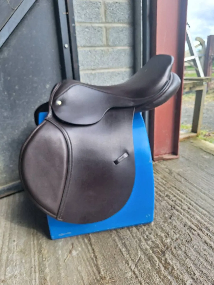 Berney Bros saddle - Image 2