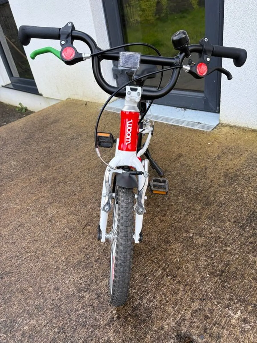 Woom 2 - 14in Kids Bike - Excellent Condition - With Extras (500+ New) - Cork - Image 4