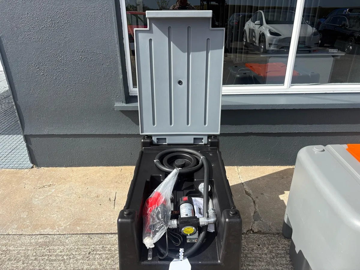 Fuel bowsers - Image 4