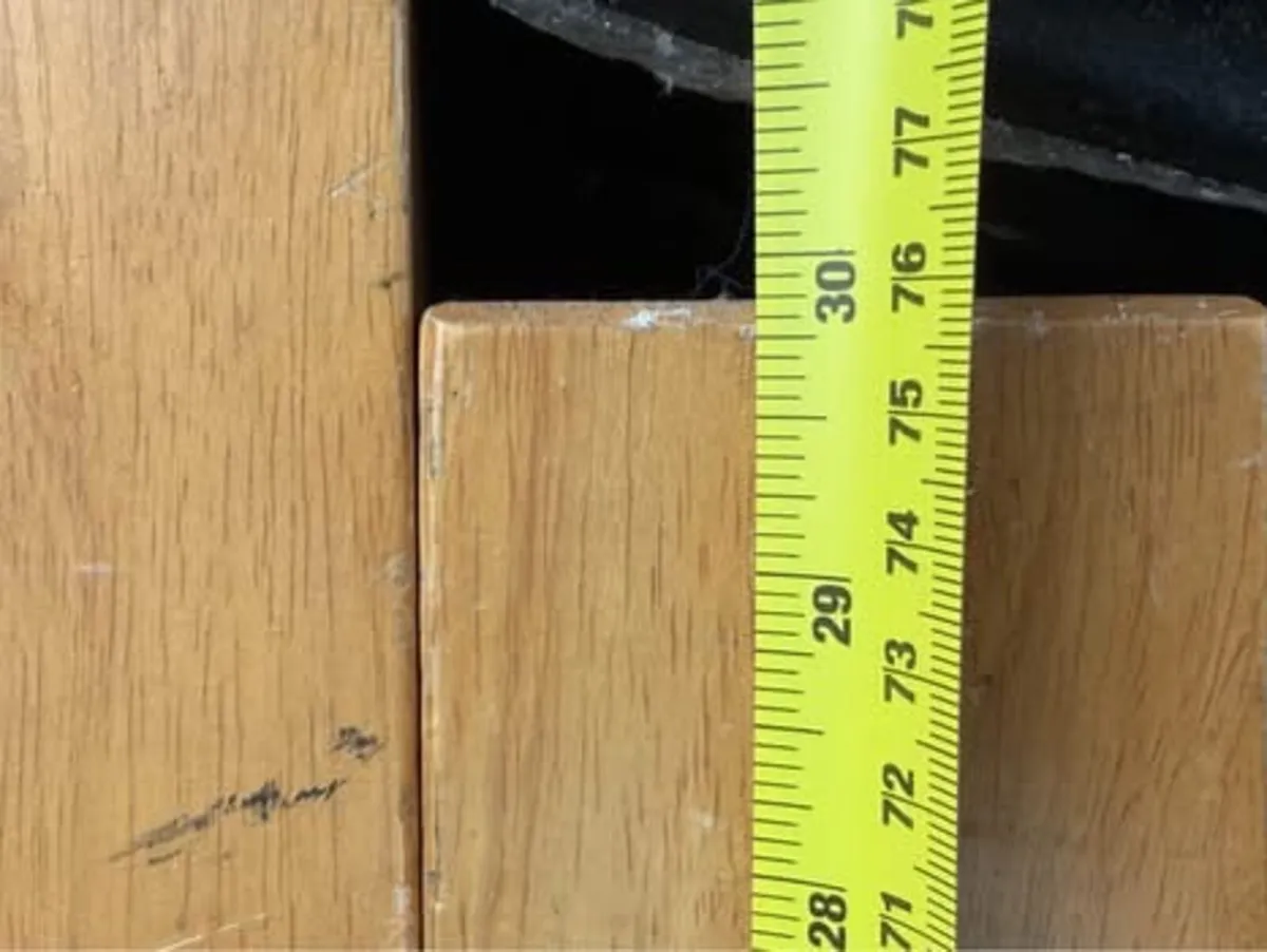 Heavy dining table - Image 4