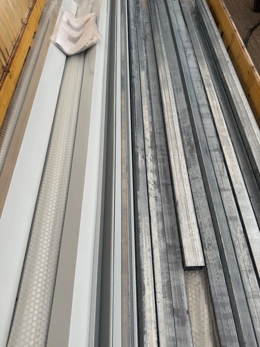 12FT x 20FT Livestock Metal Shed - Image 3