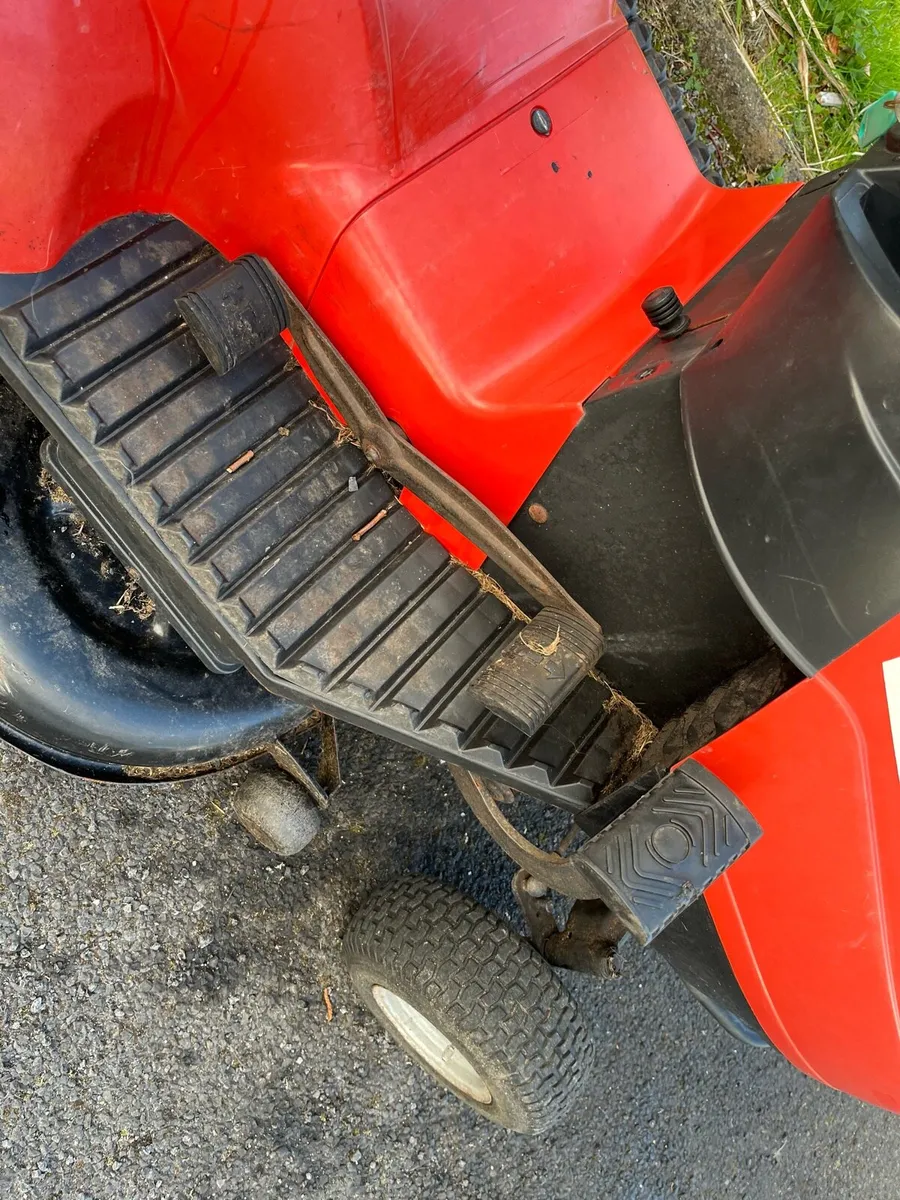 Castlegarden 16/5HP hydro ride on lawnmower - Image 3