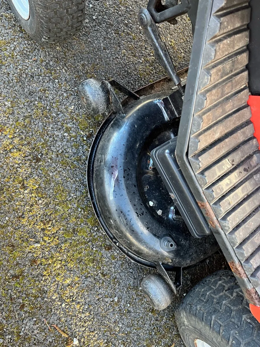 Castlegarden 16/5HP hydro ride on lawnmower - Image 4