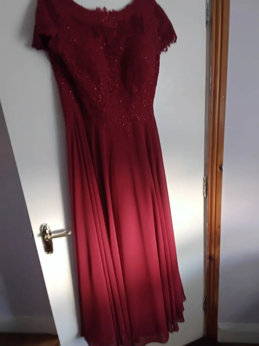 Guest wedding dress red full lenght sze 18 - Image 1