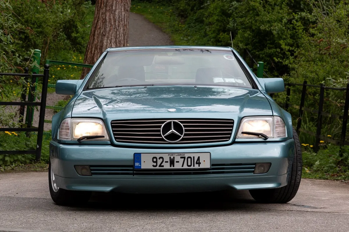 1992 Mercedes 300SL-24 (R129) - Image 3