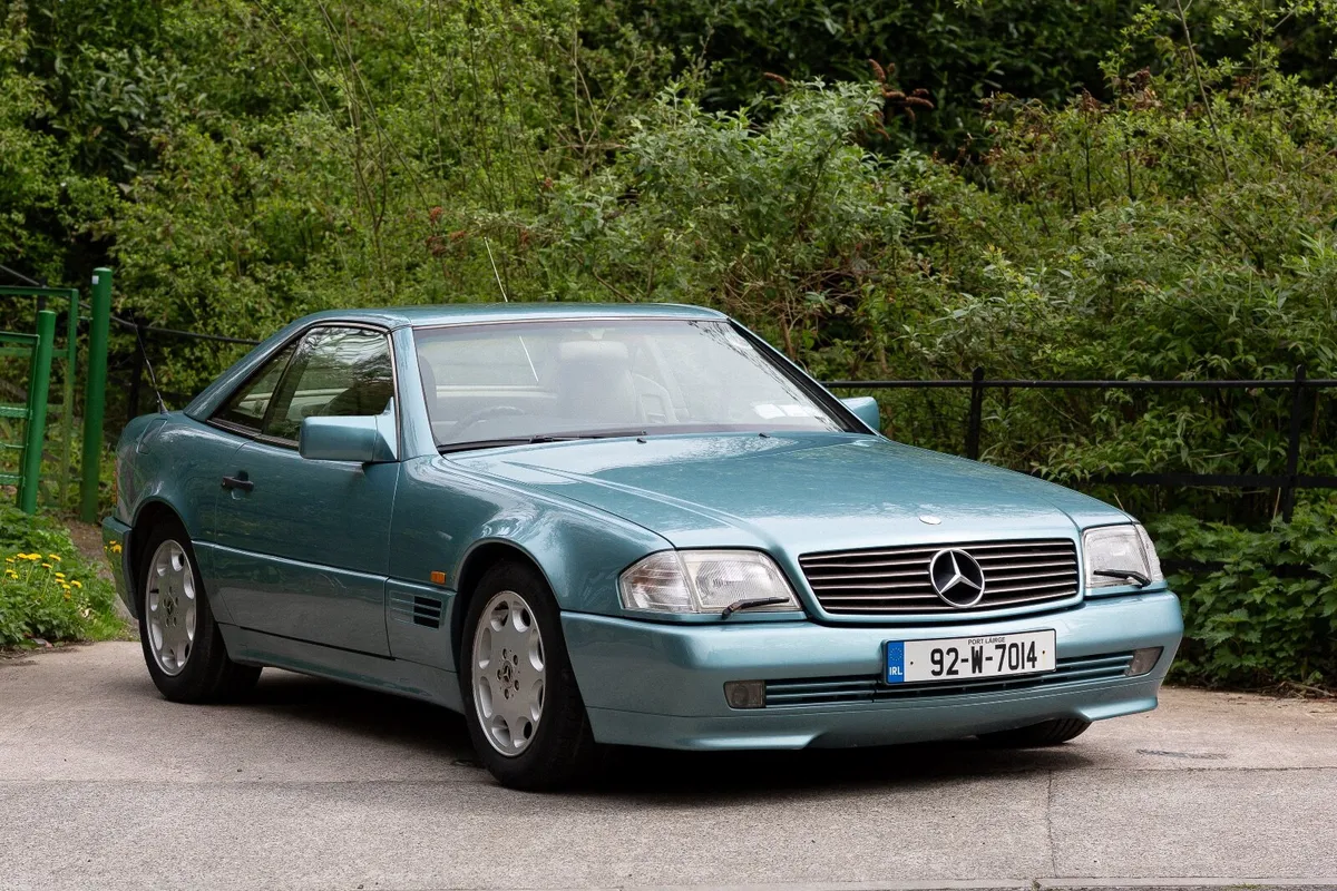 1992 Mercedes 300SL-24 (R129) - Image 1